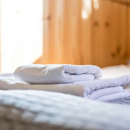 Uninen Hotell